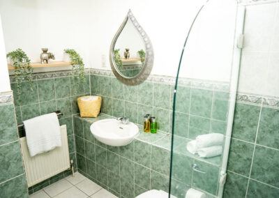 Aspley Marina 2 Bed Accommodation Hotel