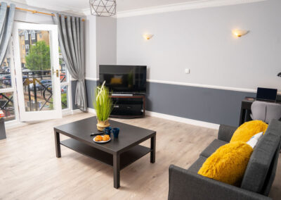 Aspley Marina 2 Bed Accommodation Hotel