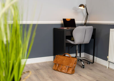 Aspley Marina 2 Bed Accommodation Hotel